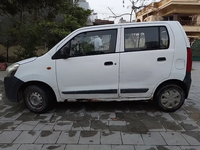 Used Maruti Suzuki Wagon R 1.0 [2010-2013] LX in Sanand