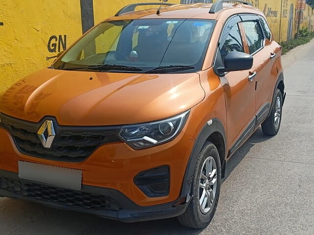 Used 2022 Renault Triber in Gautam Buddha Nagar