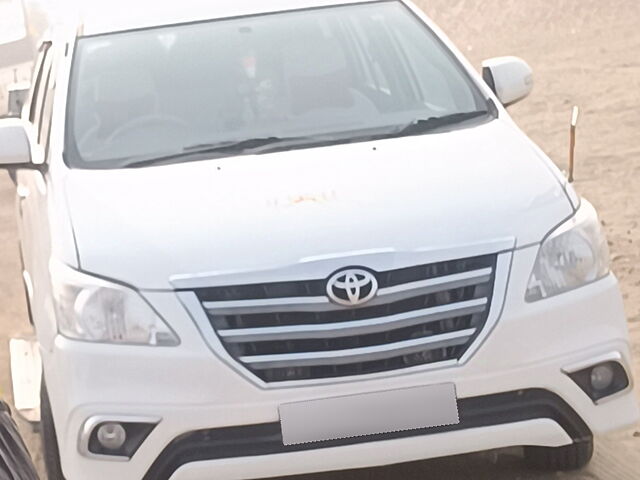 Used 2014 Toyota Innova in Mandasur