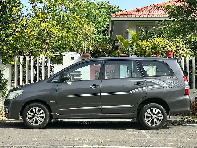 Used 2015 Toyota Innova in Chennai Used 2015 Toyota Innova in Chennai