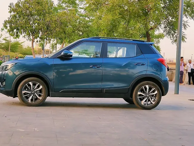 Used Mahindra XUV300 [2019-2024] W8 (O) 1.2 Petrol [2019] in Ahmedabad