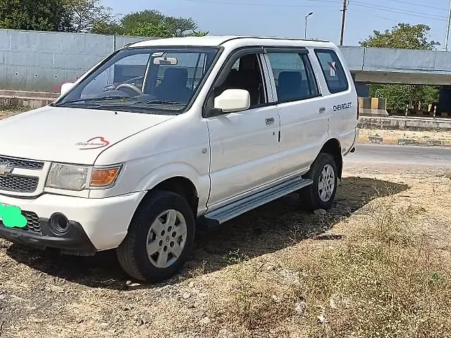 Used 2017 Chevrolet Tavera in Dewas