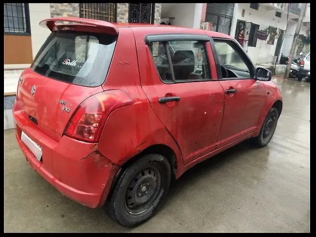 Used 2006 Maruti Suzuki Swift in Surat