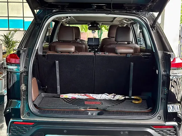 Used Toyota Innova Hycross ZX (O) Hybrid (Electric + Petrol) Automatic (e-CVT) 7 STR in Chennai Used Toyota Innova Hycross ZX (O) Hybrid (Electric + Petrol) Automatic (e-CVT) 7 STR in Chennai