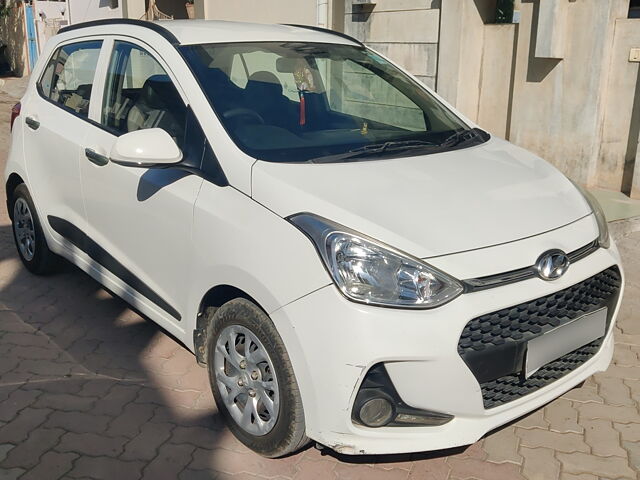 Used 2017 Hyundai Grand i10 in Junagadh