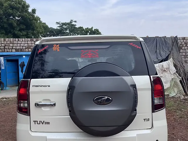 Used Mahindra TUV300 [2015-2019] T10 in Shivpuri