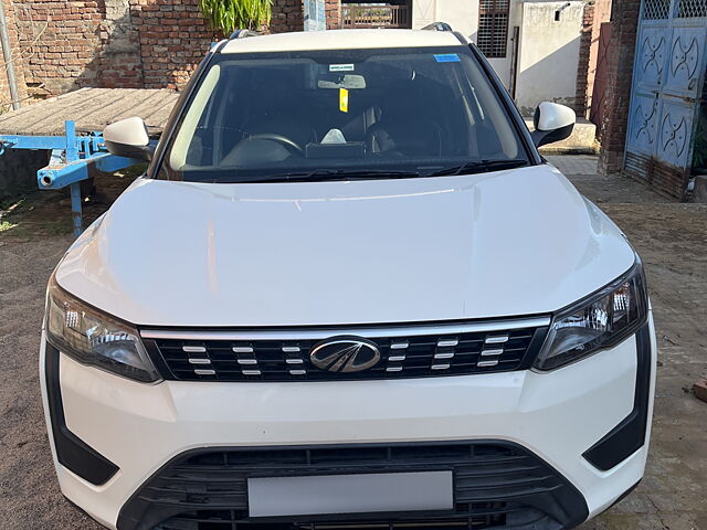 Used 2022 Mahindra XUV300 in Meerut