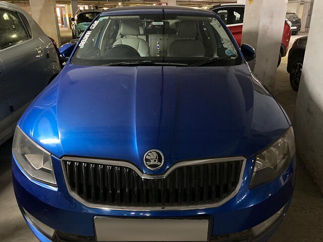 Used 2013 Skoda Octavia in Greater Noida