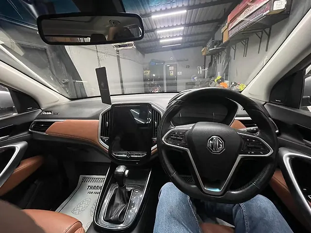 Used 2022 MG Hector Plus in Mumbai