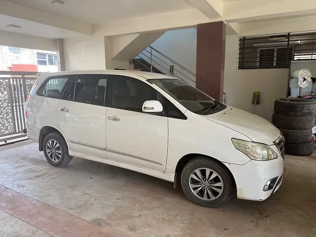 Used 2015 Toyota Innova in Ilkal