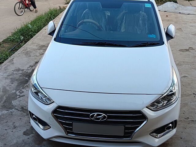 Used 2018 Hyundai Verna in Tadepallegudem