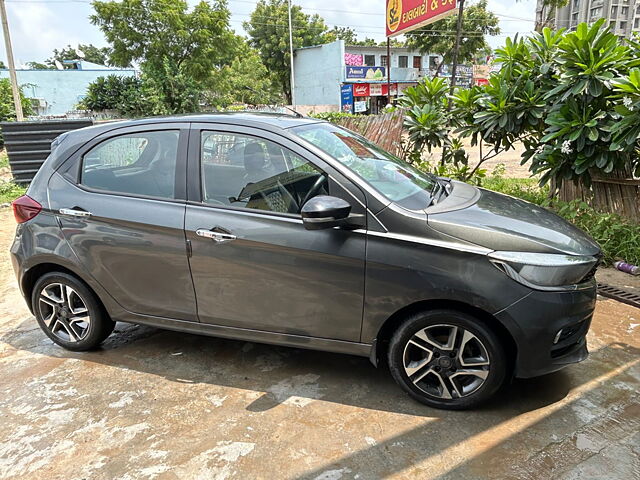 Used Tata Tiago XZ in Gandhinagar