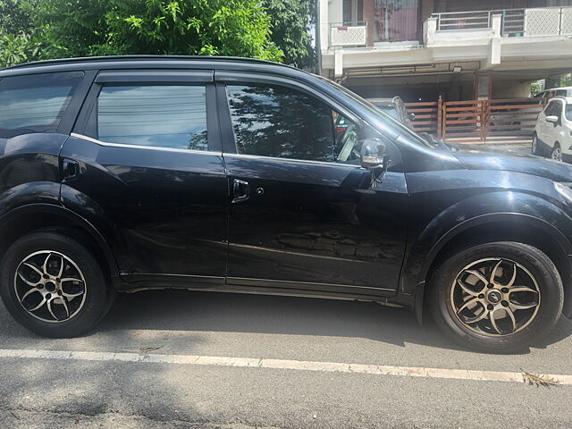 Used Mahindra XUV500 W7 AT [2018-2020] in Dehradun