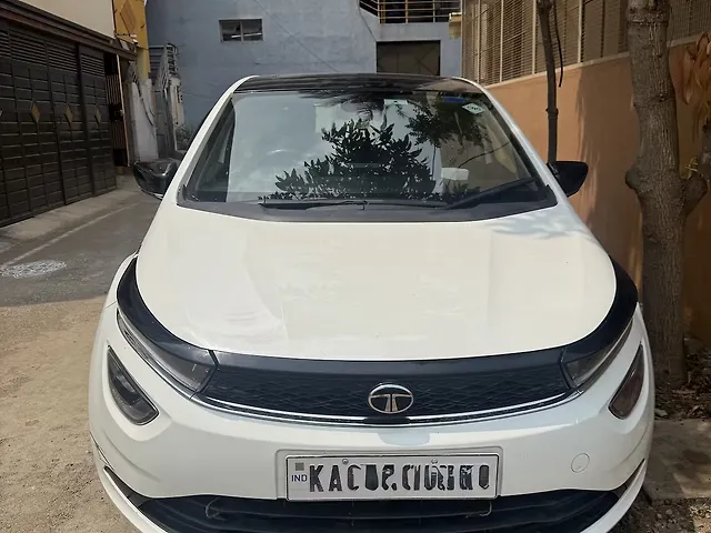Used 2024 Tata Altroz in Bangalore