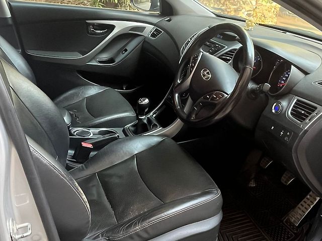 Used Hyundai Elantra [2015-2016] 1.8 SX MT in Mumbai