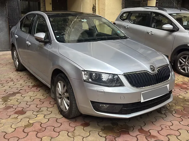 Used 2016 Skoda Octavia in Mumbai