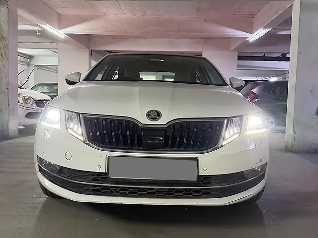 Used 2019 Skoda Octavia in Surat