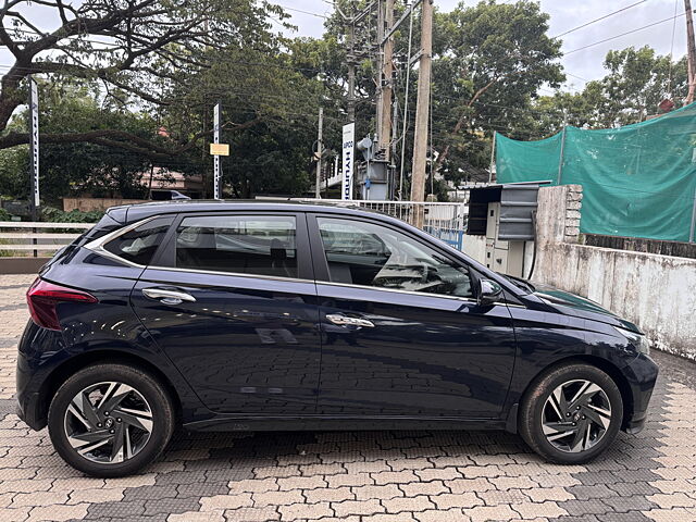 Used Hyundai i20 Asta 1.2 MT in Kozhikode