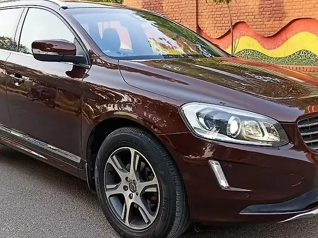 Used Volvo XC60 [2015-2017] Momentum in Gurgaon