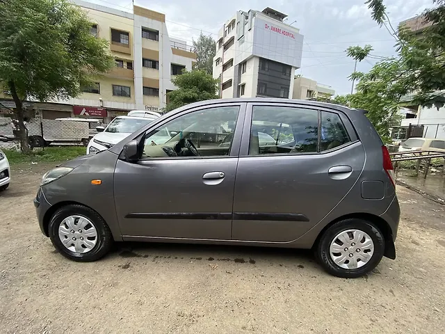 Used 2010 Hyundai i10 in Nashik