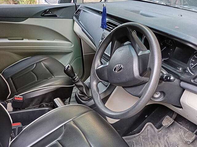 Used Mahindra Marazzo [2018-2020] M2 8 STR in Hyderabad