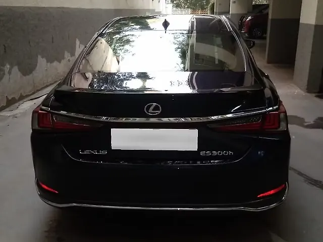 Used Lexus ES 300h Luxury in Bangalore
