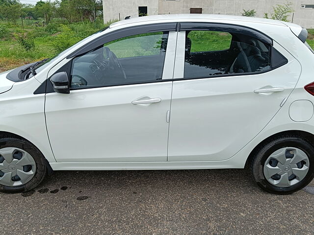 Used Tata Tiago XT (O) in Delhi