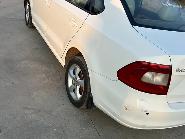 Used Skoda Rapid [2011-2014] Elegance 1.6 TDI CR MT in Porbandar