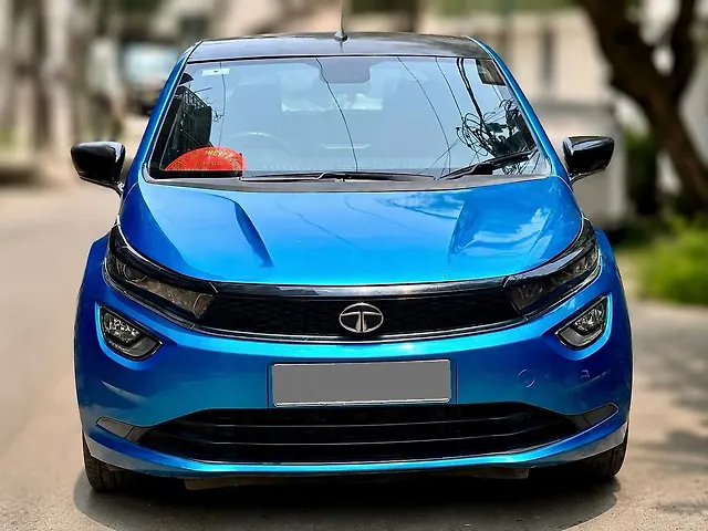Used 2022 Tata Altroz in Kolkata