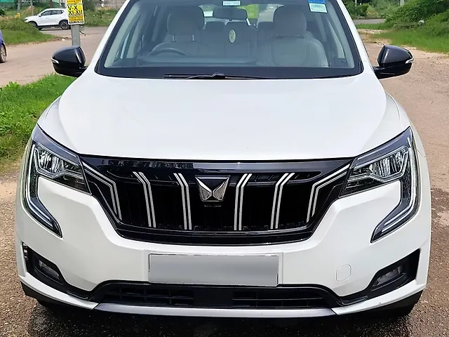 Used 2022 Mahindra XUV700 in Delhi