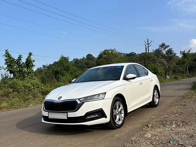 Used 2022 Skoda Octavia in Pune