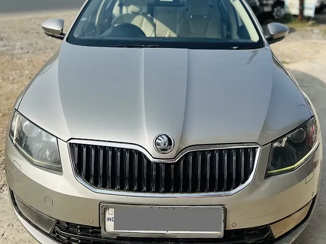 Used 2017 Skoda Octavia in Ahmedabad
