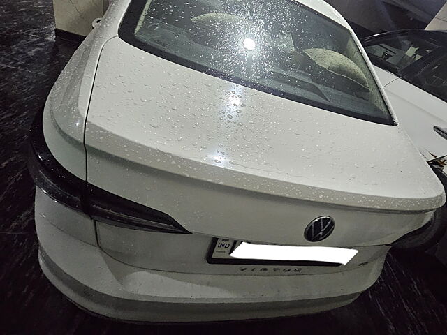 Used Volkswagen Virtus Highline 1.0 TSI MT [2023-2024] in Delhi