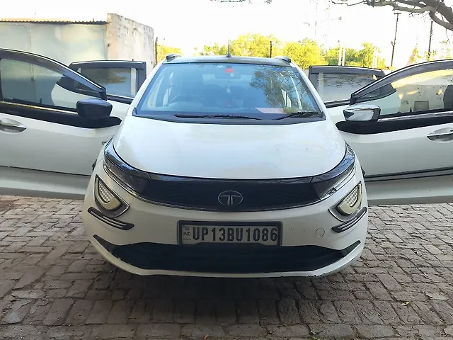 Used 2021 Tata Altroz in Greater Noida