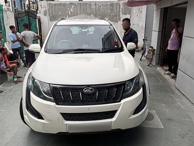 Used 2017 Mahindra XUV500 in Delhi