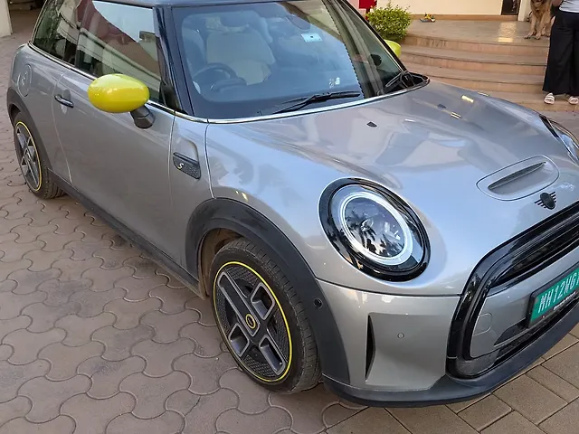 Used 2023 Mini Cooper SE in Pune