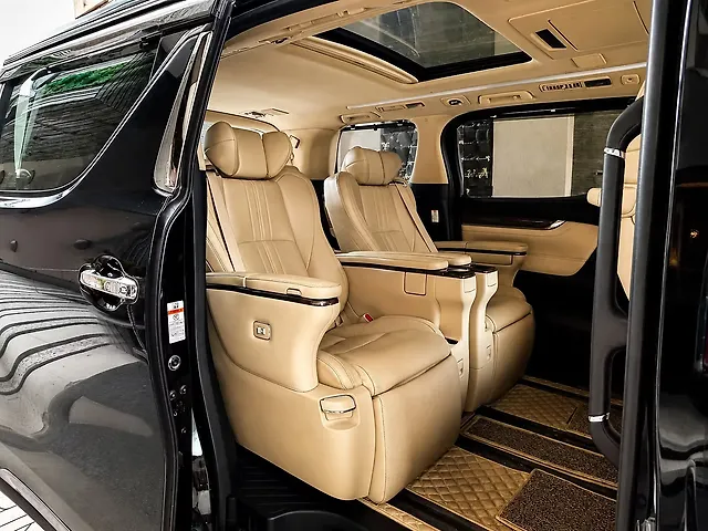 Used Toyota Vellfire [2020-2023] Executive Lounge in Mumbai