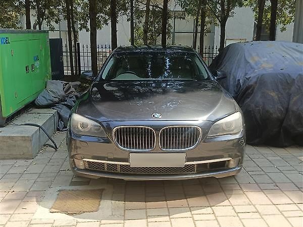 Second Hand 2010 BMW 7 Series 730Ld Sedan for sale at Rs. 9,00,000 in ...