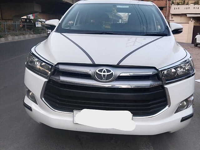 Used Toyota Innova Crysta [2016-2020] 2.4 G 8 STR [2016-2017] in Kanpur