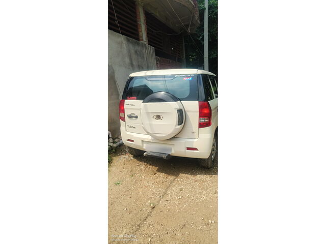 Used Mahindra TUV300 [2015-2019] T4 in Fatehpur