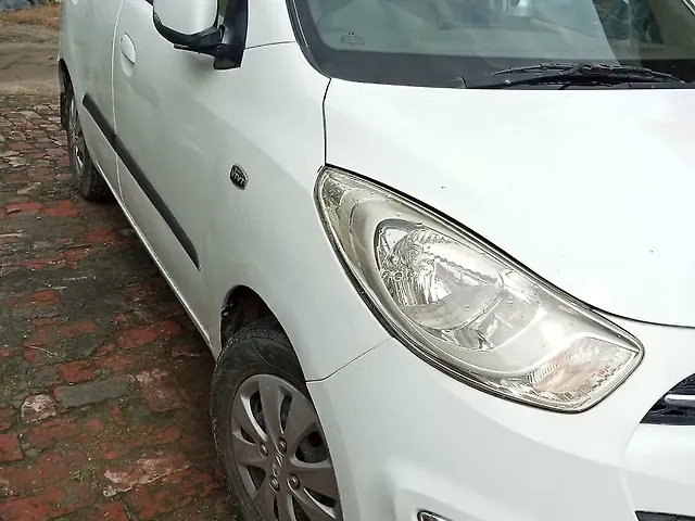 Used 2011 Hyundai i10 in Siddharthnagar