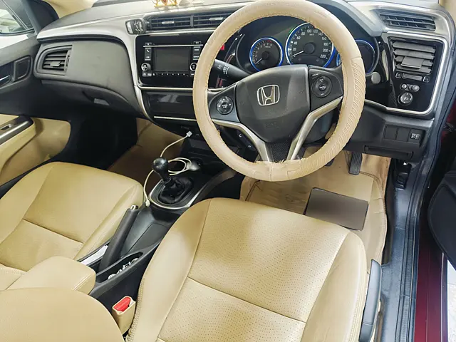 Used 2014 Honda City in Agra