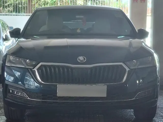 Used 2022 Skoda Octavia in Navi Mumbai