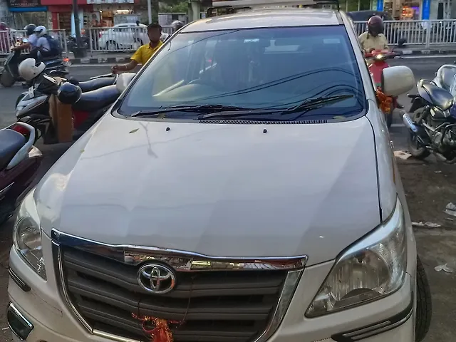 Used 2013 Toyota Innova in Bhubaneswar
