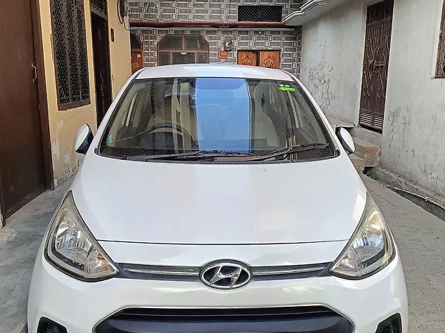 Used 2014 Hyundai Xcent in Shahjahanpur