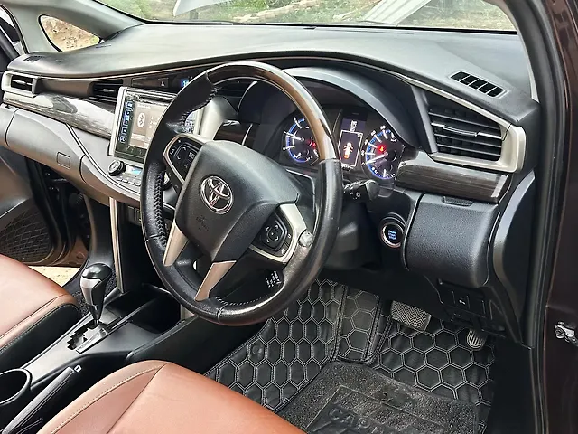Used Toyota Innova Crysta [2016-2020] 2.4 ZX 7 STR [2016-2020] in Delhi