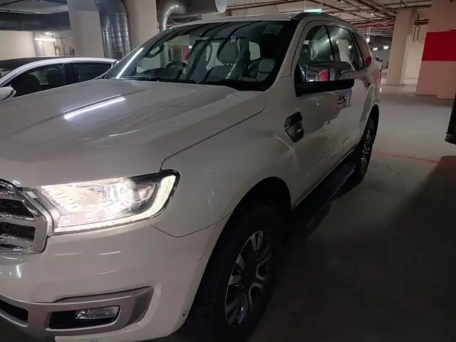 Used Ford Endeavour [2016-2019] Titanium 3.2 4x4 AT in Chandigarh