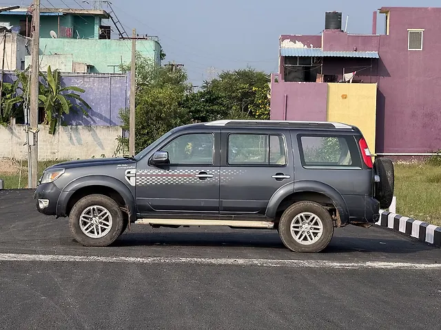 Used Ford Endeavour [2009-2014] 3.0L 4x4 AT in Kancheepuram