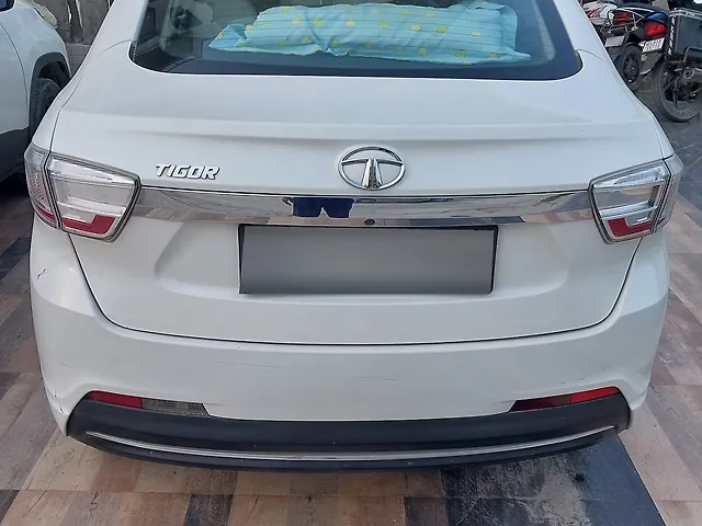 Used 2021 Tata Tigor in Delhi