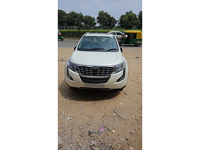 Used Mahindra XUV500 W9 [2018-2020] in Ahmedabad